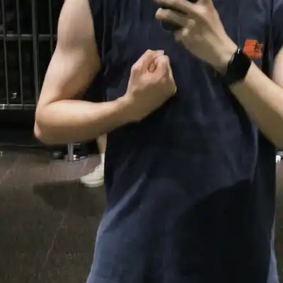 杜英成